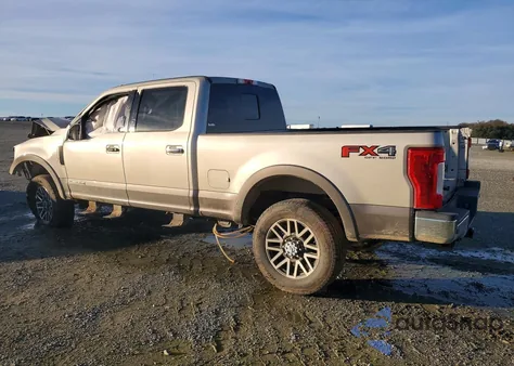 2018 Ford F350 Super Duty z USA, uszkodzony, nr VIN 1FT8W3BT5JEB89355